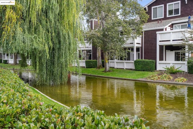 93 Bayside Ct, Richmond, CA 94804