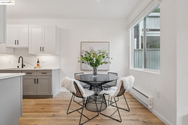 93 Bayside Ct, Richmond, CA 94804