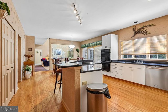420 LIBERTY LN, Marlton, NJ 08053