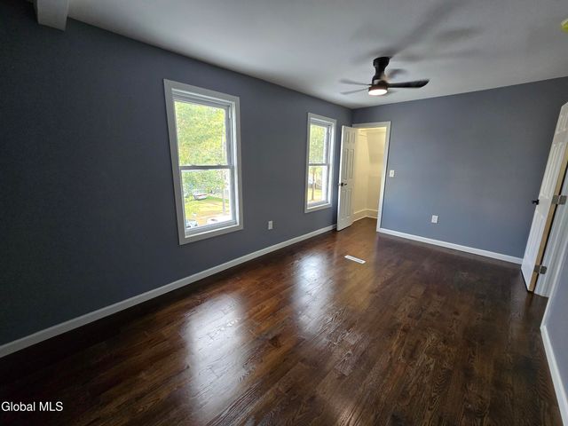 6 Elbert Street, Schenectady, NY 12304