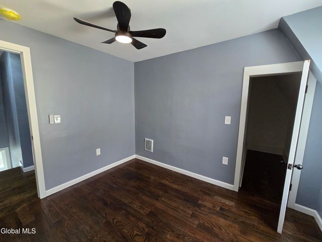 6 Elbert Street, Schenectady, NY 12304