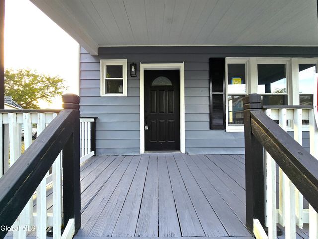 6 Elbert Street, Schenectady, NY 12304