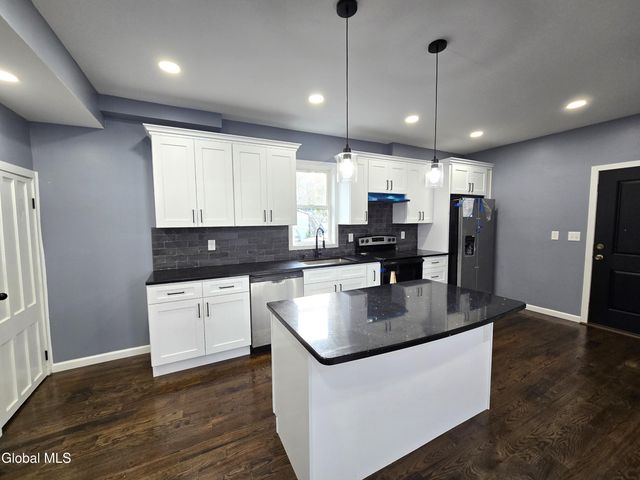 6 Elbert Street, Schenectady, NY 12304