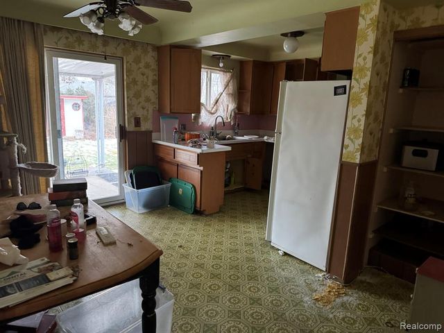 26632 Marilyn Avenue, Warren, MI 48089