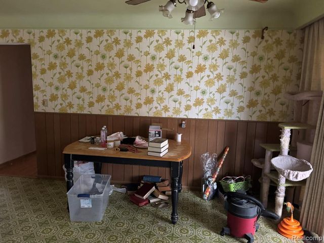 26632 Marilyn Avenue, Warren, MI 48089