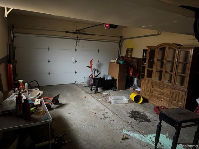 26632 Marilyn Avenue, Warren, MI 48089