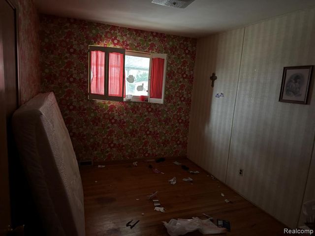 26632 Marilyn Avenue, Warren, MI 48089