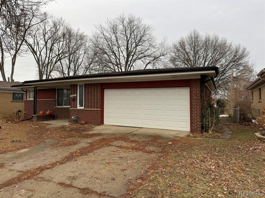26632 Marilyn Avenue, Warren, MI 48089