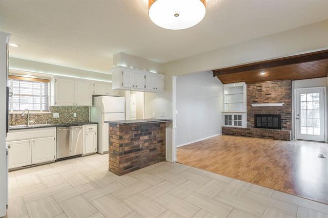 214 Crest Place, Norman, OK 73071