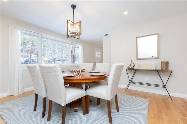 85 East Road, Atkinson, NH 03811