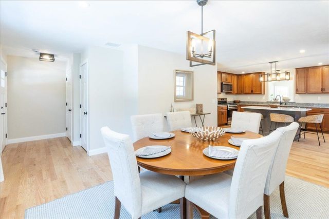 85 East Road, Atkinson, NH 03811