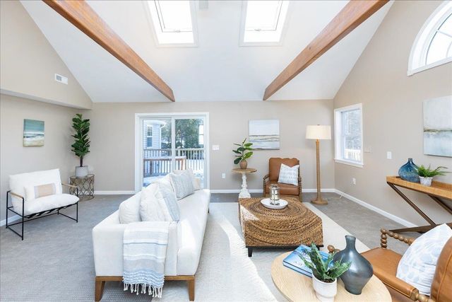 85 East Road, Atkinson, NH 03811