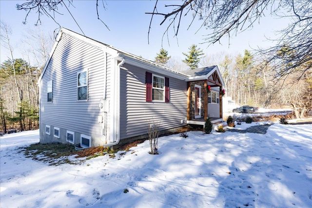 85 East Road, Atkinson, NH 03811