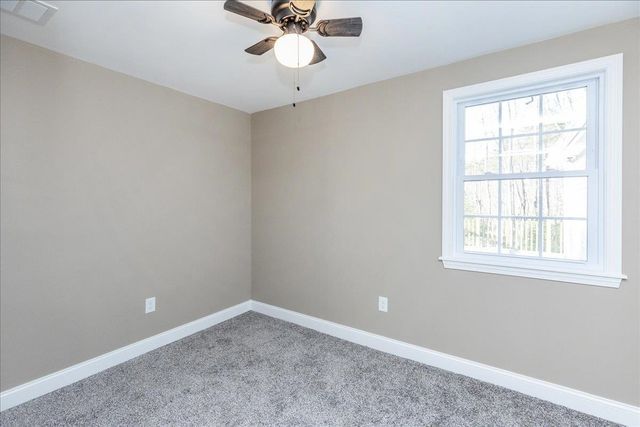 85 East Road, Atkinson, NH 03811