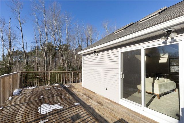 85 East Road, Atkinson, NH 03811