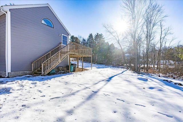 85 East Road, Atkinson, NH 03811