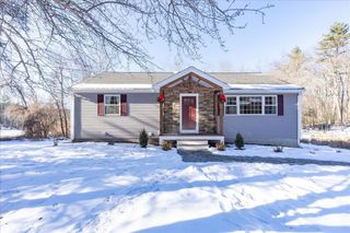 85 East Road, Atkinson, NH 03811