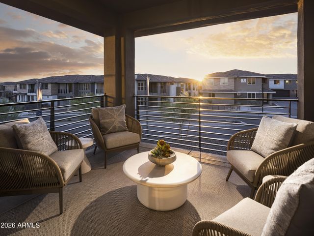 2121 W SONORAN DESERT Drive 164, Phoenix, AZ 85085