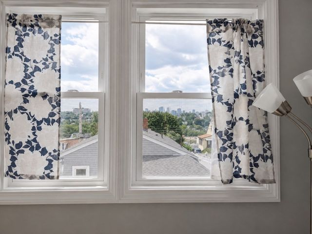 14 Newbury St, Revere, MA 02151