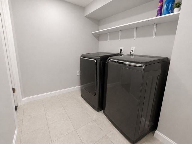 14 Newbury St, Revere, MA 02151