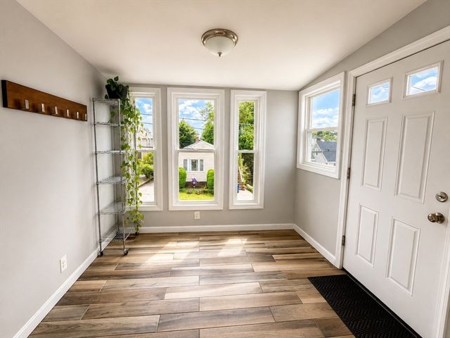 14 Newbury St, Revere, MA 02151