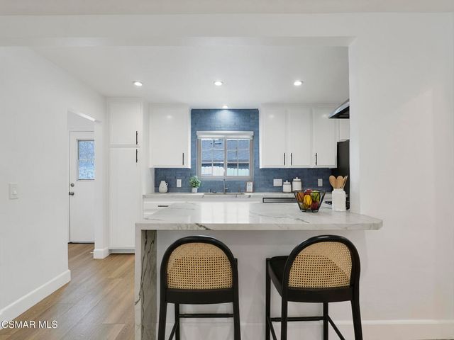606 Hodencamp Road, Thousand Oaks, CA 91360