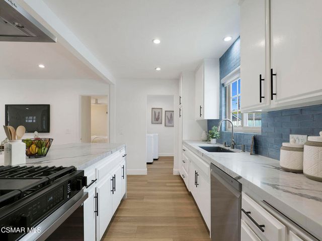 606 Hodencamp Road, Thousand Oaks, CA 91360