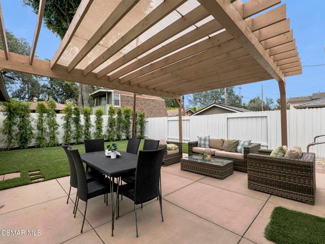 606 Hodencamp Road, Thousand Oaks, CA 91360