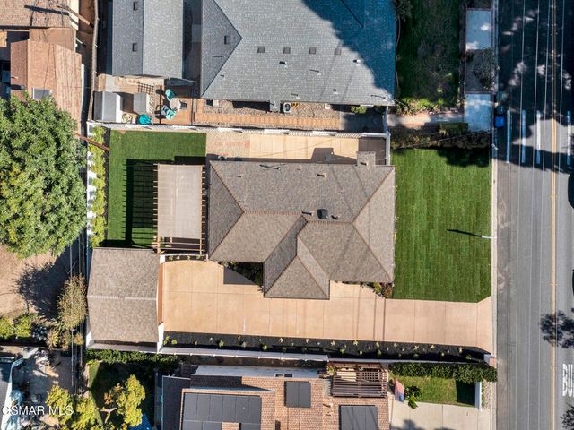 606 Hodencamp Road, Thousand Oaks, CA 91360