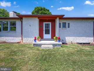 407 VAUGHN RD, Royersford, PA 19468