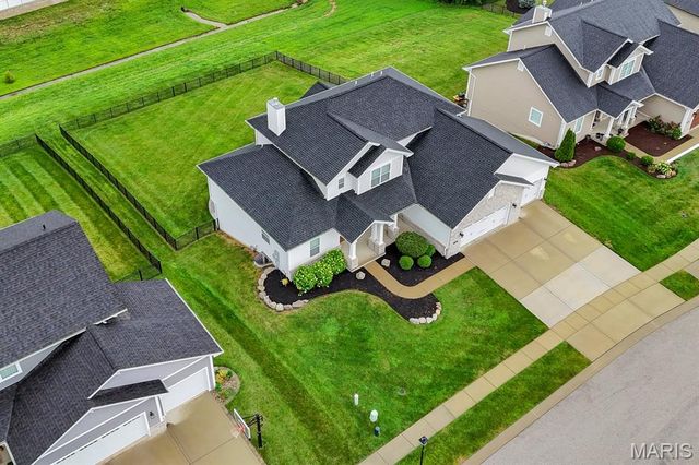 432 Flagstone Pass Drive, O'fallon, IL 62269