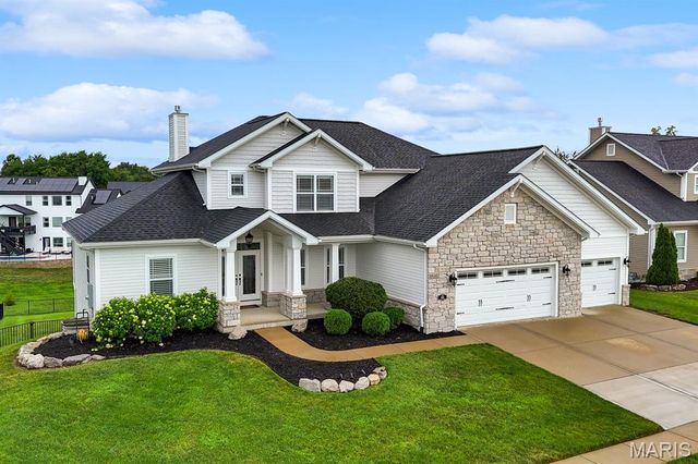 432 Flagstone Pass Drive, O'fallon, IL 62269