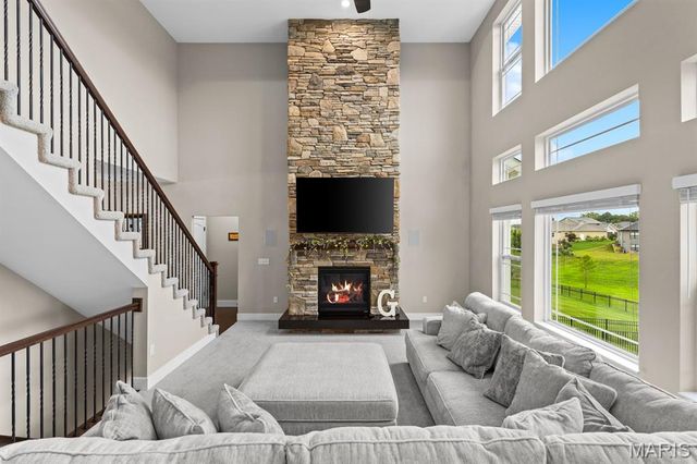 432 Flagstone Pass Drive, O'fallon, IL 62269