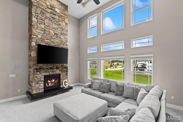 432 Flagstone Pass Drive, O'fallon, IL 62269