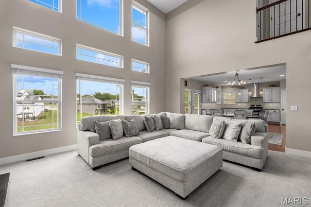 432 Flagstone Pass Drive, O'fallon, IL 62269