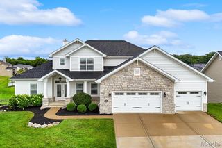 432 Flagstone Pass Drive, O'fallon, IL 62269