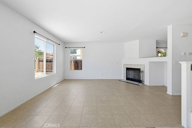 14065 Mare Lane, Victorville, CA 92394
