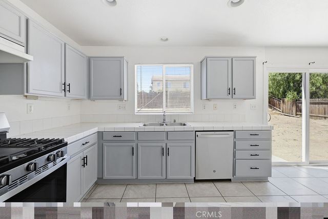 14065 Mare Lane, Victorville, CA 92394