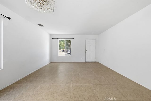 14065 Mare Lane, Victorville, CA 92394