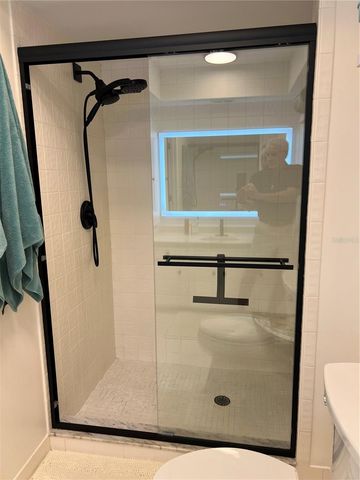 3919 GLEN OAKS MANOR DRIVE, Sarasota, FL 34232