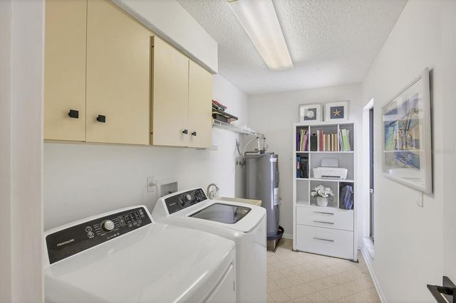 3919 GLEN OAKS MANOR DRIVE, Sarasota, FL 34232