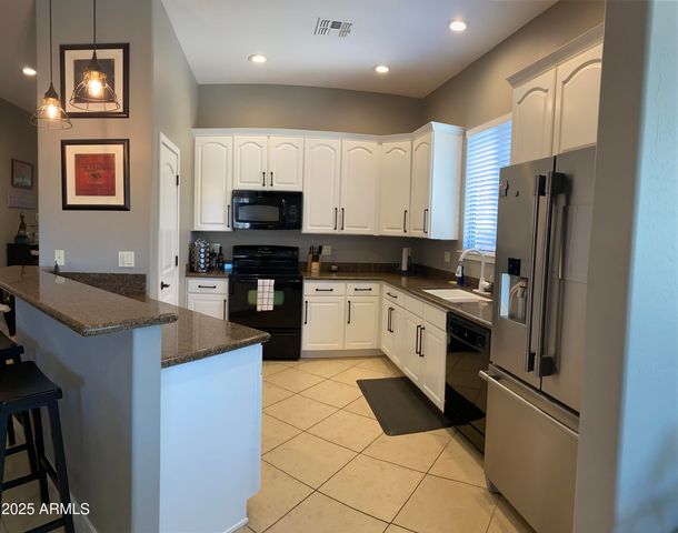 4241 N PEBBLECREEK Parkway 5, Goodyear, AZ 85395