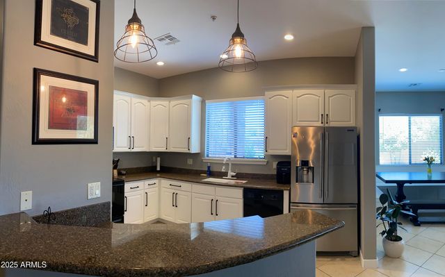 4241 N PEBBLECREEK Parkway 5, Goodyear, AZ 85395