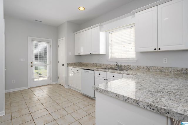 7566 SPENCER LANE, Helena, AL 35080