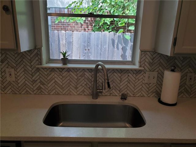 1809 Dayflower TRCE, Cedar Park, TX 78613