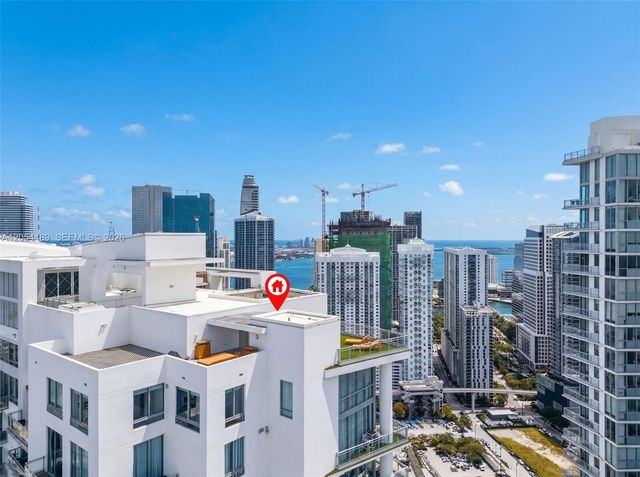 90 SW 3rd St PH-12, Miami, FL 33130