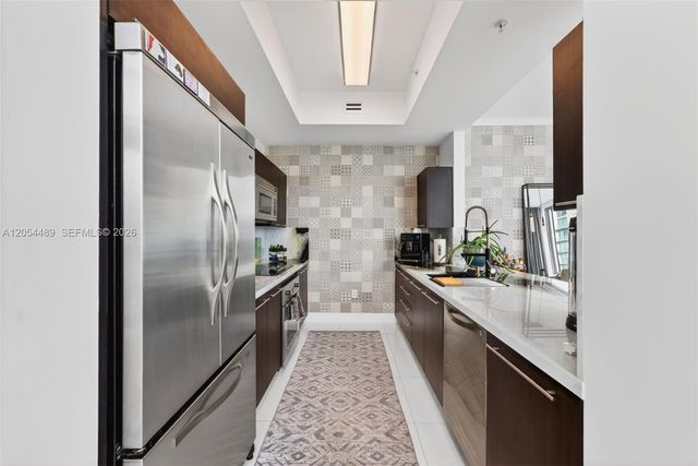 90 SW 3rd St PH-12, Miami, FL 33130