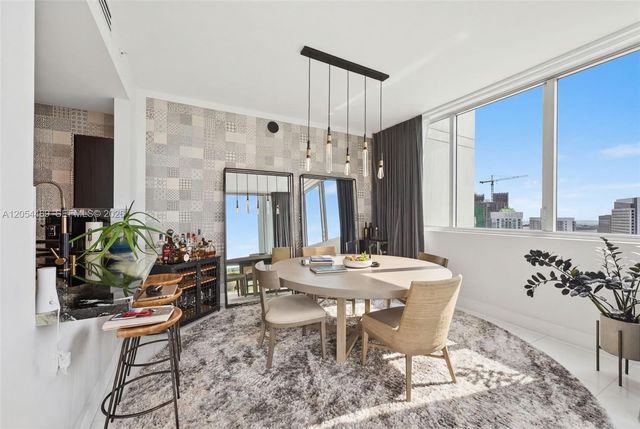 90 SW 3rd St PH-12, Miami, FL 33130