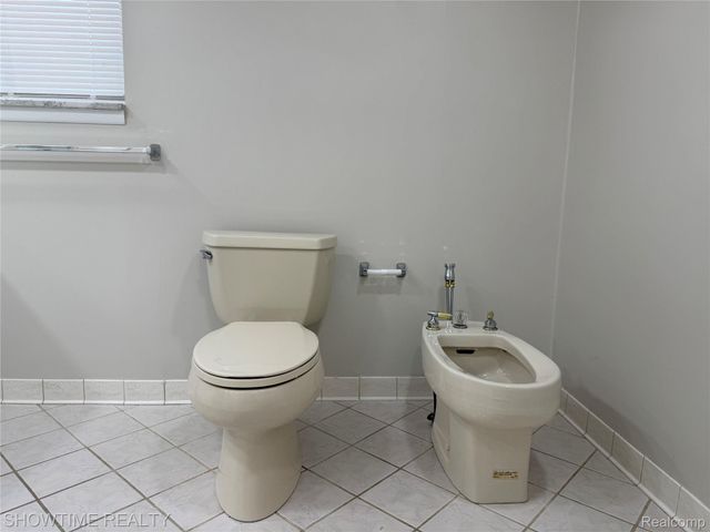 2848 Reese Drive, Sterling Heights, MI 48310