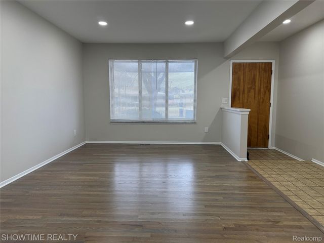 2848 Reese Drive, Sterling Heights, MI 48310